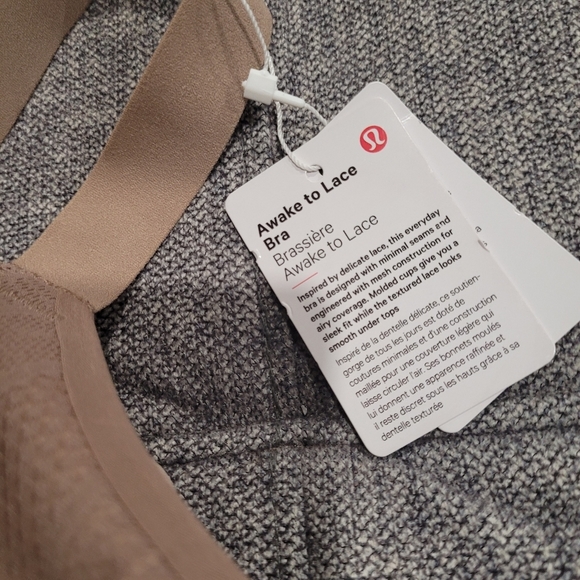 Lululemon nwt Awake to Lace bra - Picture 7 of 9